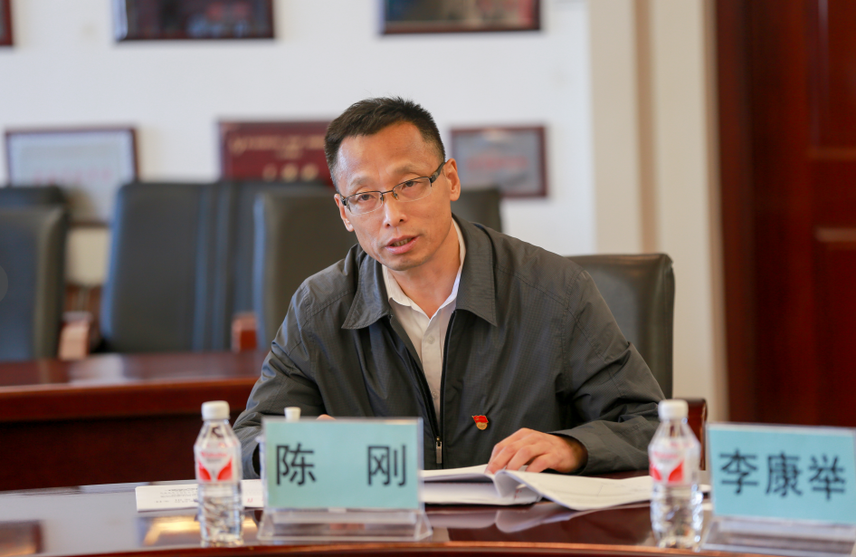 我校召开党委扩大会议专题学习全省教育系统深入推进解